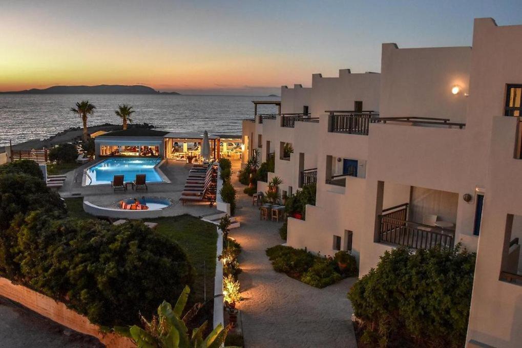 Yria Beach Hotel Kokkini Hani Exteriör bild