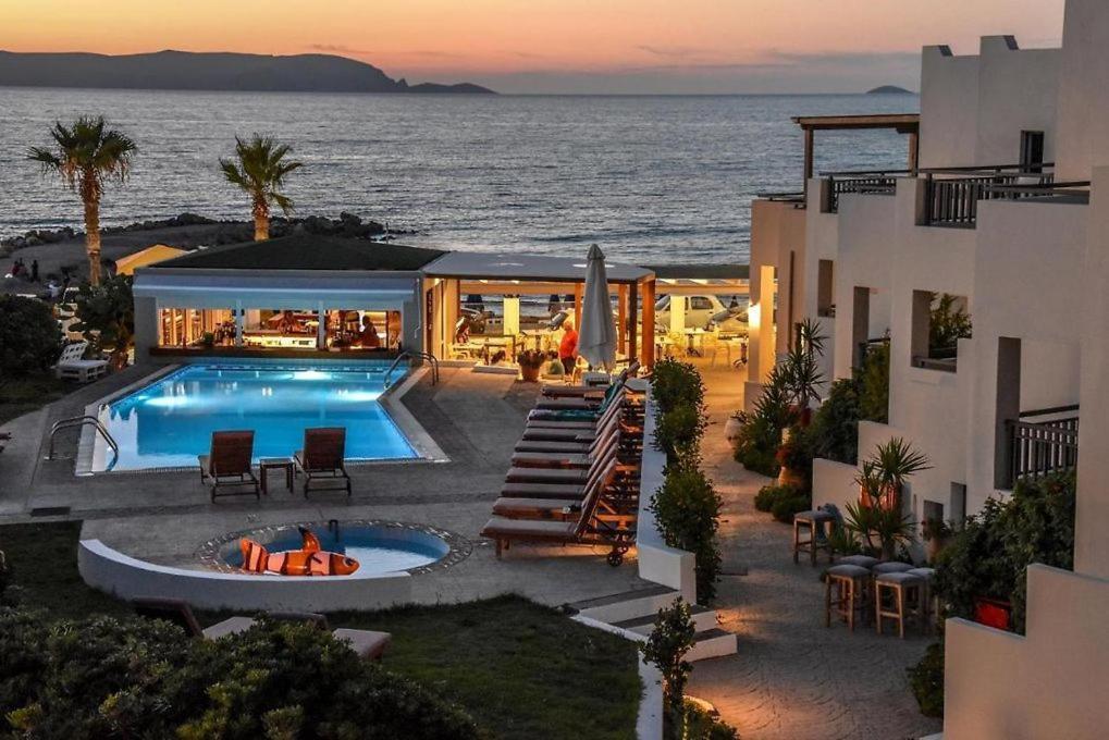 Yria Beach Hotel Kokkini Hani Exteriör bild